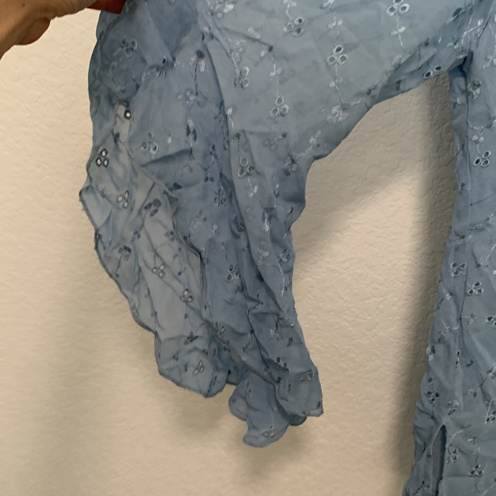 Y2K Nostalgia Blue Eyelet Bell Sleeve Blouse - Picture 4 of 9